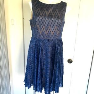 Adrianna Papell Blue Pleated Dress 12p